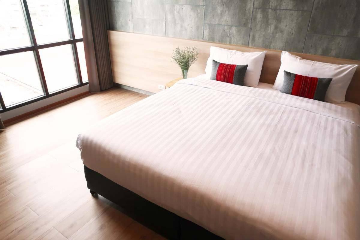 Sans Hotel Ratchaburi Eksteriør billede
