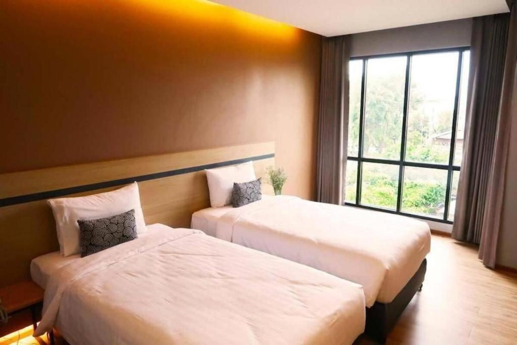 Sans Hotel Ratchaburi Eksteriør billede
