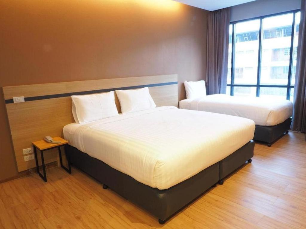 Sans Hotel Ratchaburi Eksteriør billede