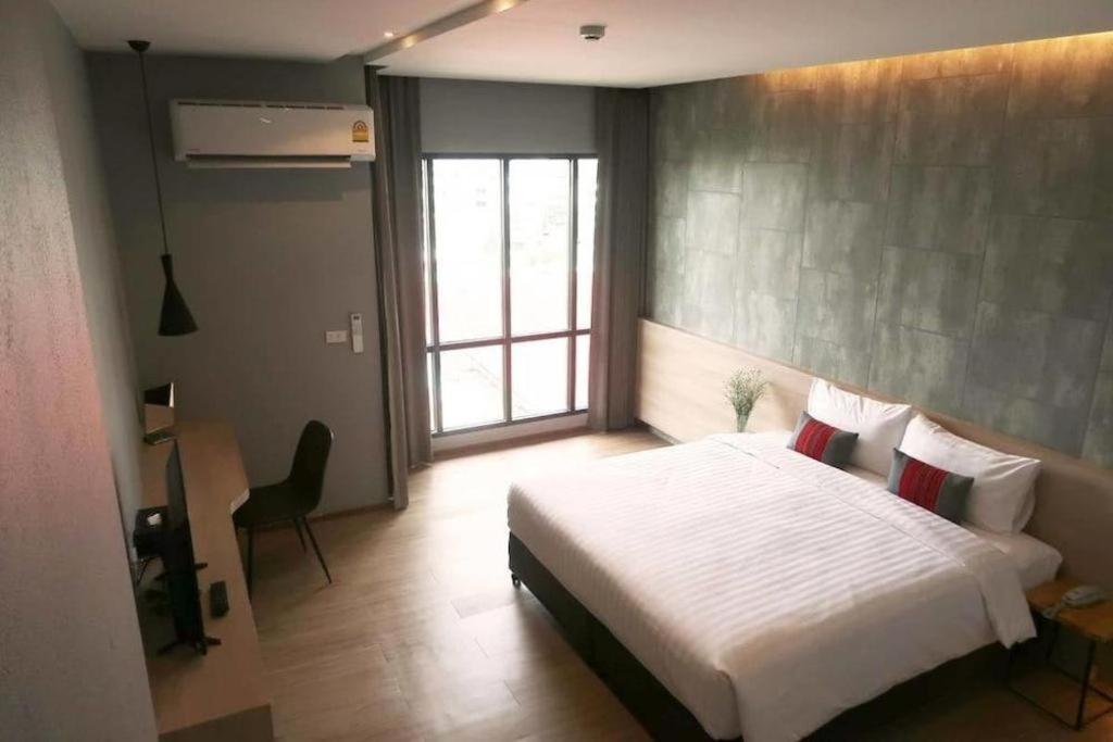 Sans Hotel Ratchaburi Eksteriør billede