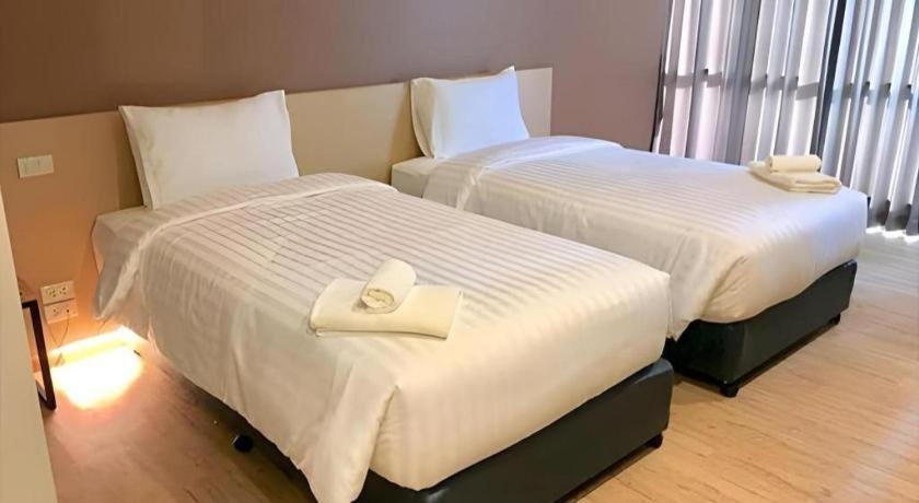 Sans Hotel Ratchaburi Eksteriør billede