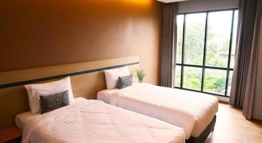 Sans Hotel Ratchaburi Eksteriør billede