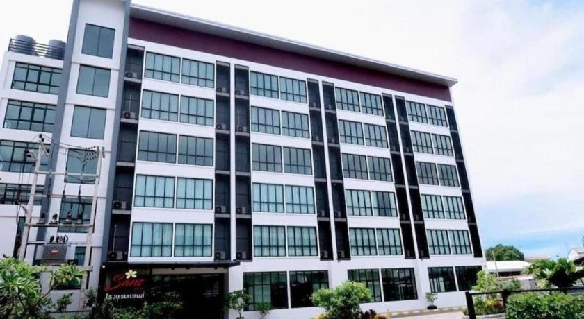 Sans Hotel Ratchaburi Eksteriør billede