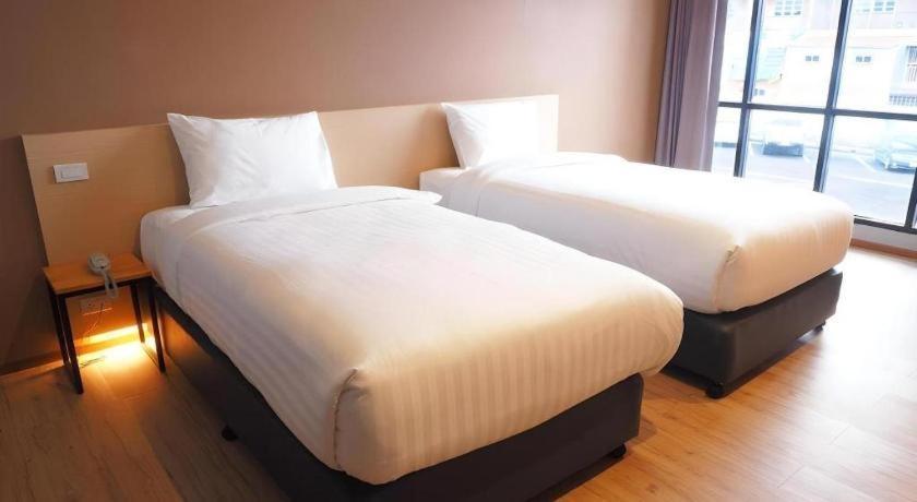 Sans Hotel Ratchaburi Eksteriør billede